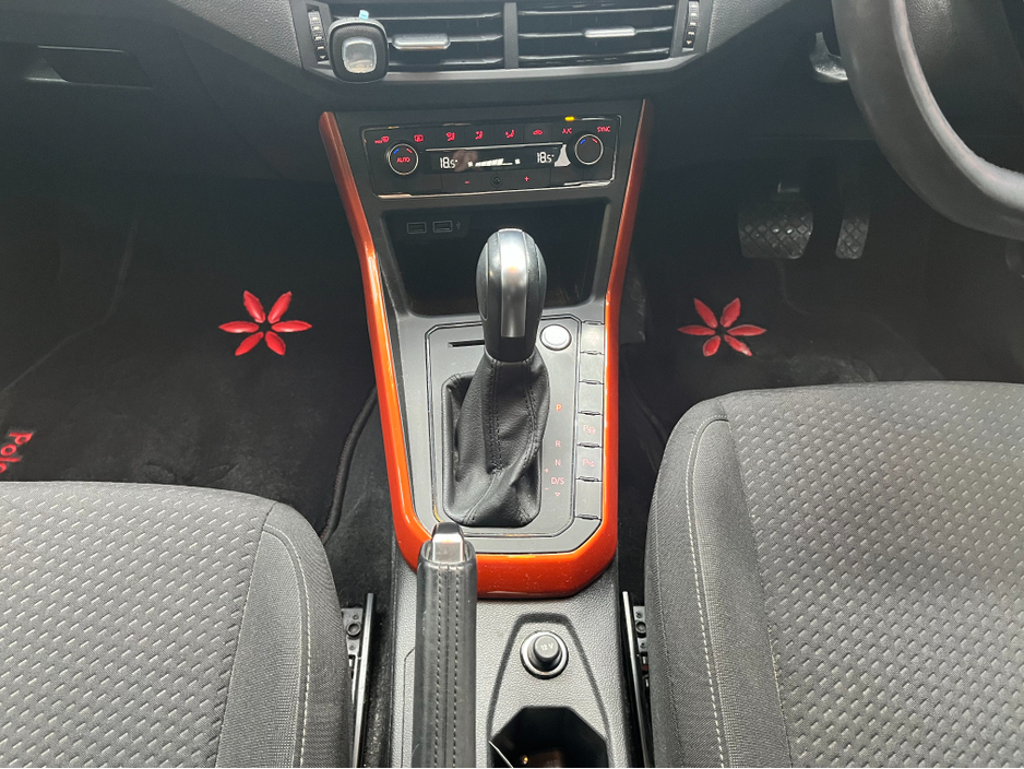 2020 Volkswagen Polo - image 16