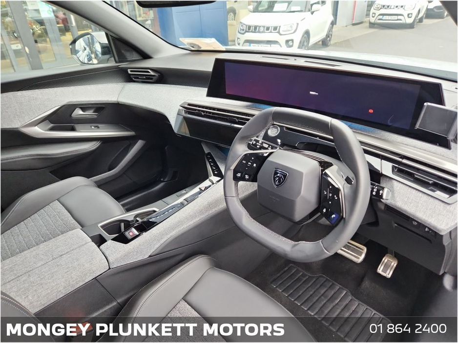 2025 Peugeot 5008 - image 11