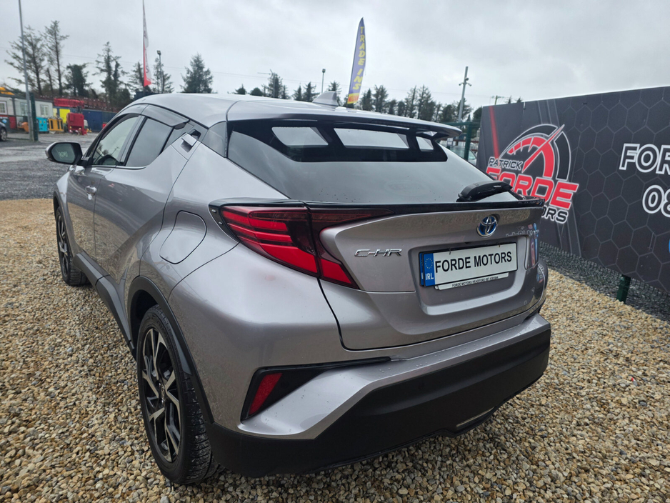 2020 Toyota C-HR - image 3