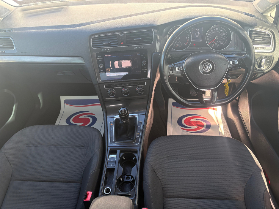 2019 Volkswagen Golf - image 14