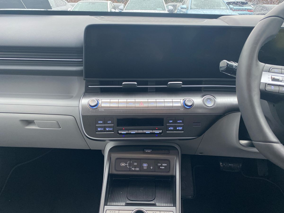 2025 Hyundai Kona - image 11