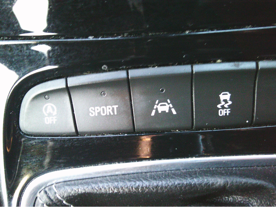 2016 Opel Astra NEW NCT 2028, SRI, €190 TAX, LOW KMS. S./HISTORY. €8,999