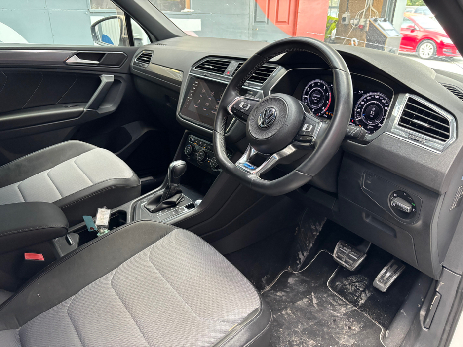 2017 Volkswagen Tiguan - image 7