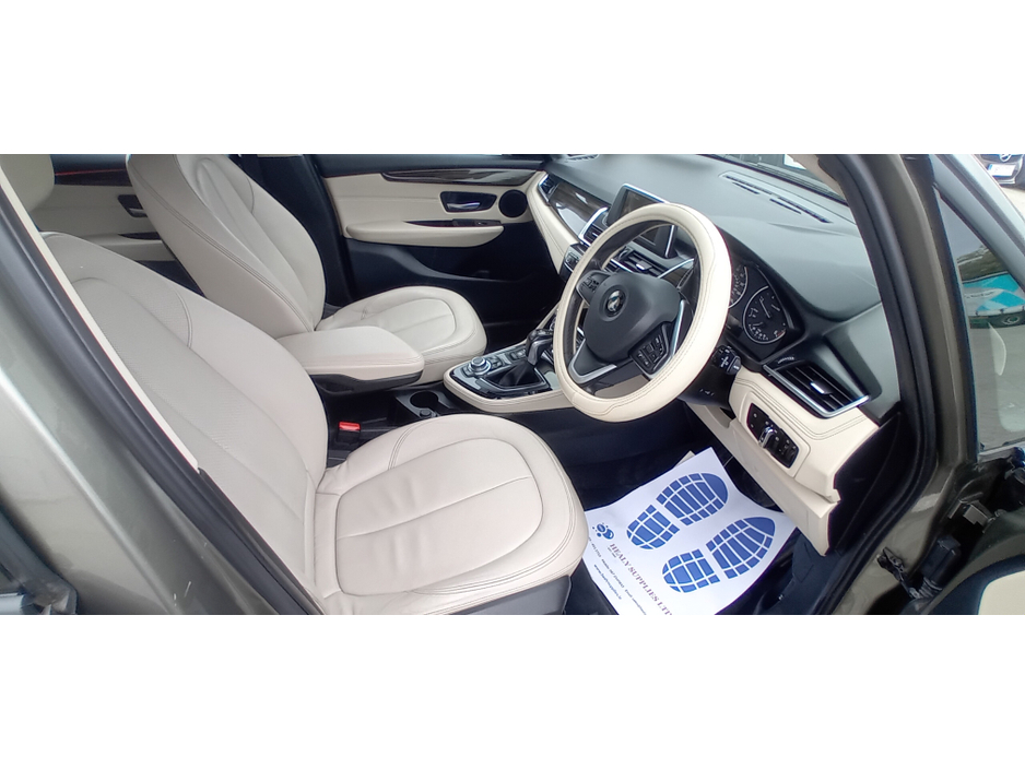 2015 BMW 2 Series - image 16