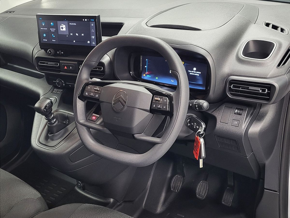 2026 Citroen Berlingo - image 10