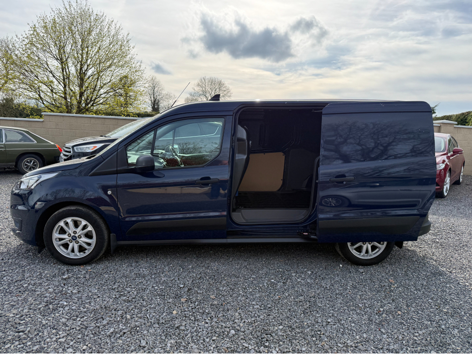 2022 Ford Transit Connect - image 5