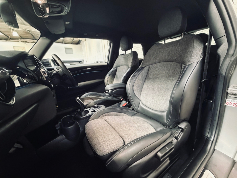 2022 MINI Hatch - image 12