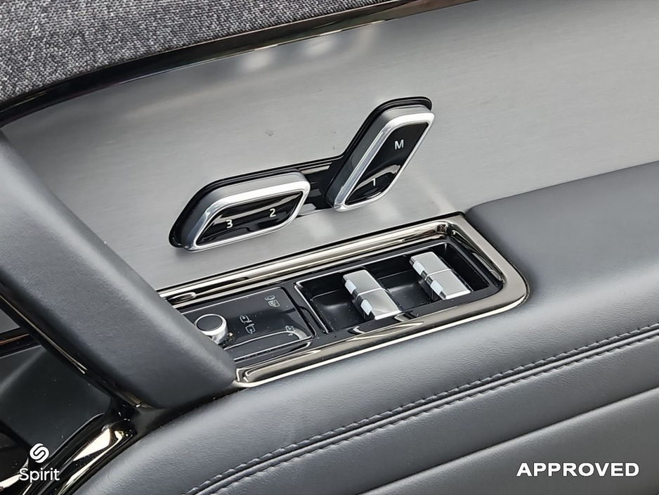 2023 Land Rover Range Rover Sport - image 15