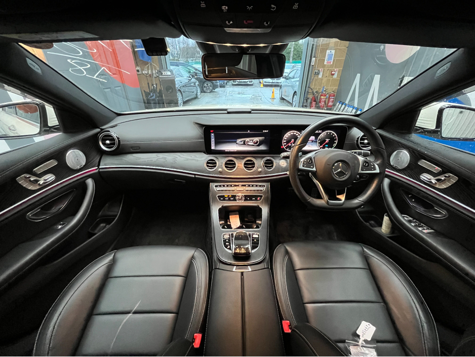 2018 Mercedes-Benz E Class 2018 MERCEDES-BENZ E350E AVANTGARDE SPORTS 2.0 AUTOMATIC / CRUISE CONTROL / 360° PARKING CAMERA / ELECTRIC MEMORY & HEATED SEATS / PADDLE SHIFTERS / PANORAMIC SUNROOF / HEATED REAR SEATS