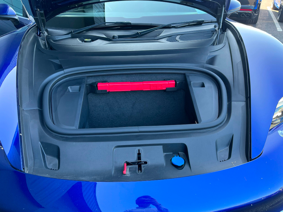 2022 Porsche Taycan 4S Cross Turismo 93kWh €61,995