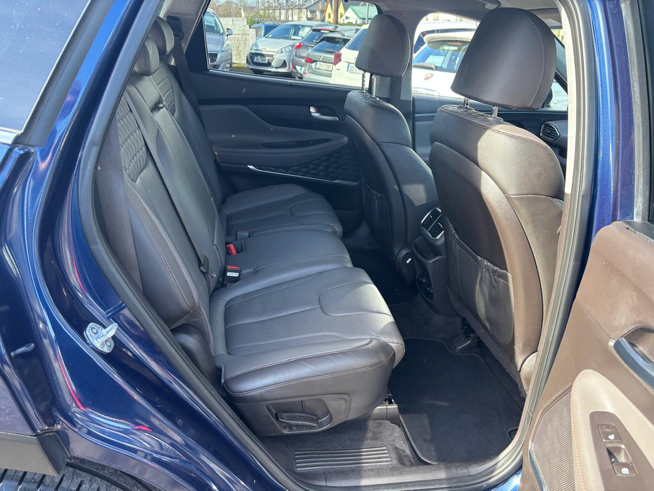 2020 Hyundai Santa Fe - image 7