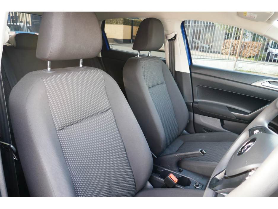 2019 Volkswagen Polo - image 12