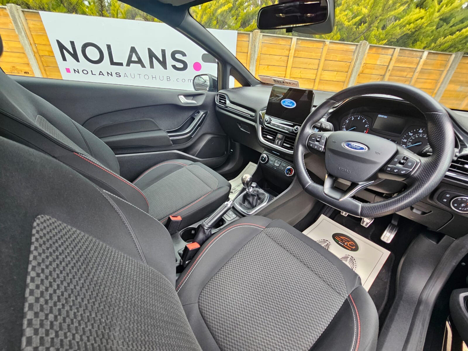 2018 Ford Fiesta - image 22