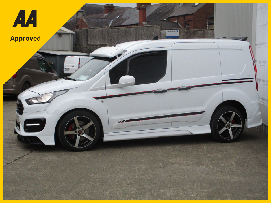 2023 Ford Transit Connect CONNECT HP TREND - 1.5 TD 100 T6.2 M6 . TREND MODEL WITH 3 SEATS, LOW KMS AIR CON,  ALLOYS LED LIGHTS,  FULL SPORTS BODY KIT. FULLY SERVICED AND DOE  TESTED WITH WARRANTY !! €23,500