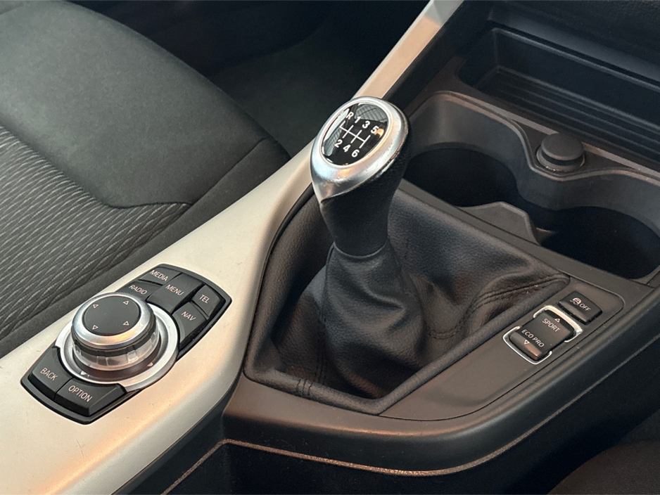 2017 BMW 1 Series 116D**MULTIFUNCTIONAL STEERING WHEEL**BLACK CLOTH INTERIOR**DIGITAL MEDIA DISPLAY**BLUETOOTH**AIR CONDITIONING**NAVIGATION**ISOFIX**FINANCE AVAILABLE** €14,995