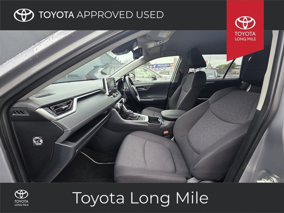 2022 Toyota Rav4 - image 6