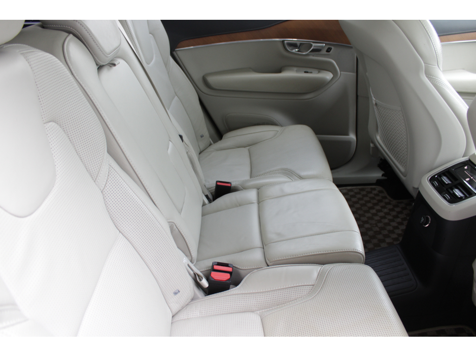 2019 Volvo XC90 - image 17