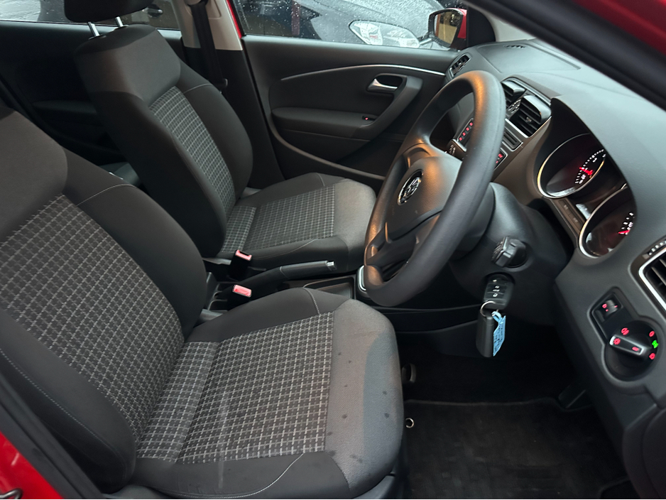 2016 Volkswagen Polo - image 10