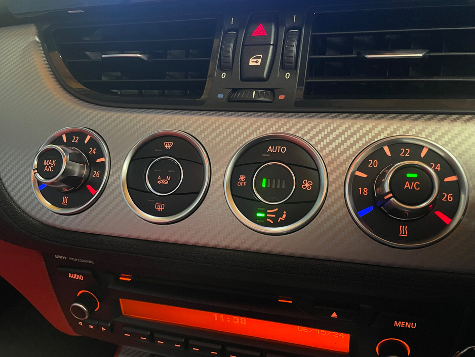 2015 BMW Z4 - image 12