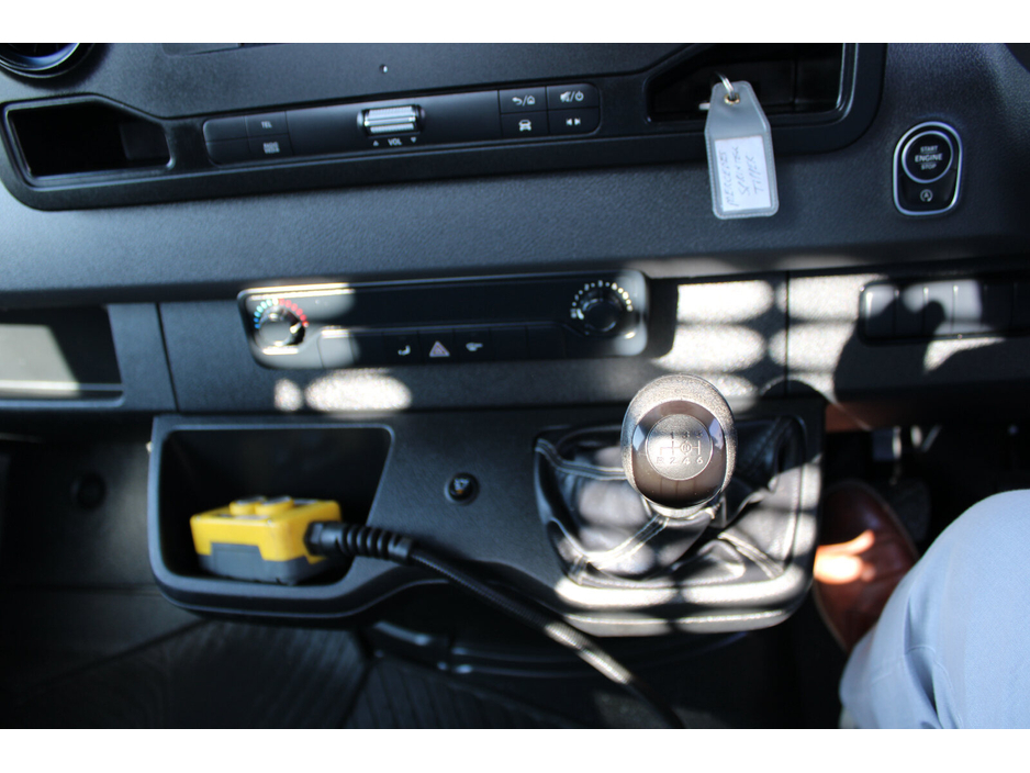 2021 Mercedes-Benz Sprinter - image 11