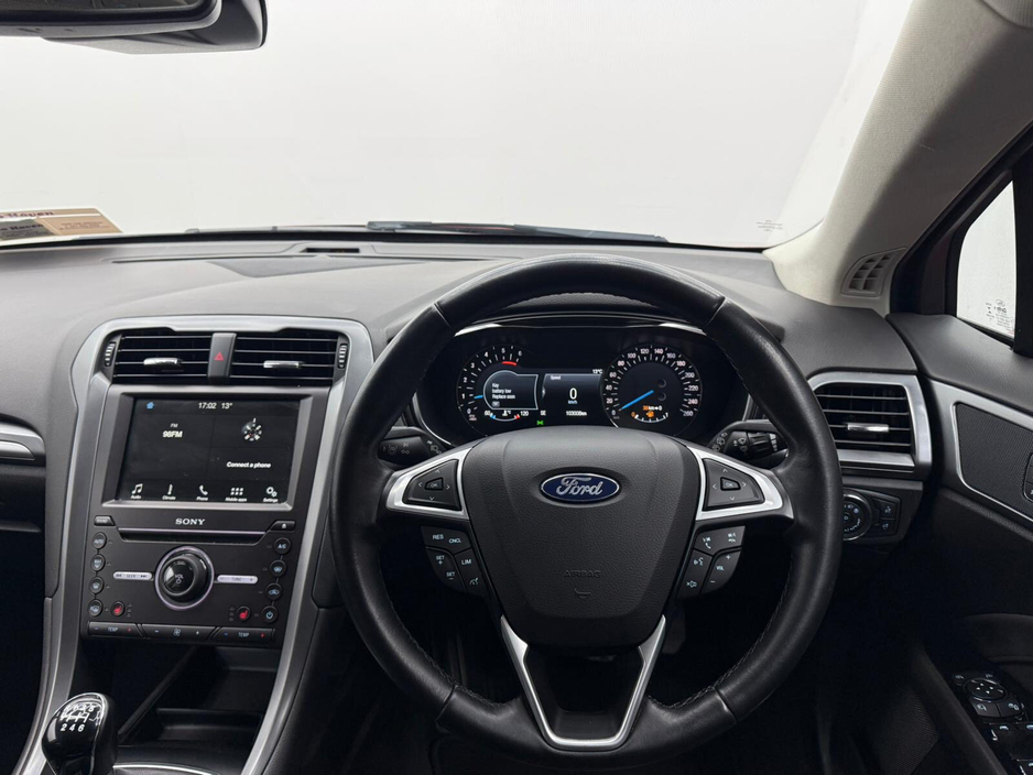 2019 Ford Mondeo - image 9