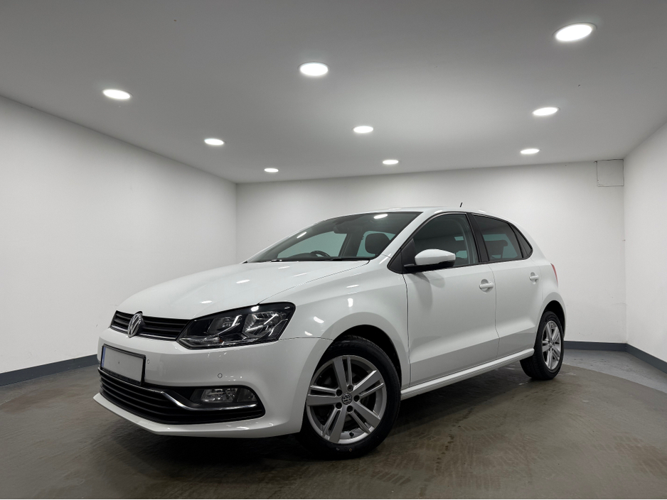 2017 Volkswagen Polo - image 2