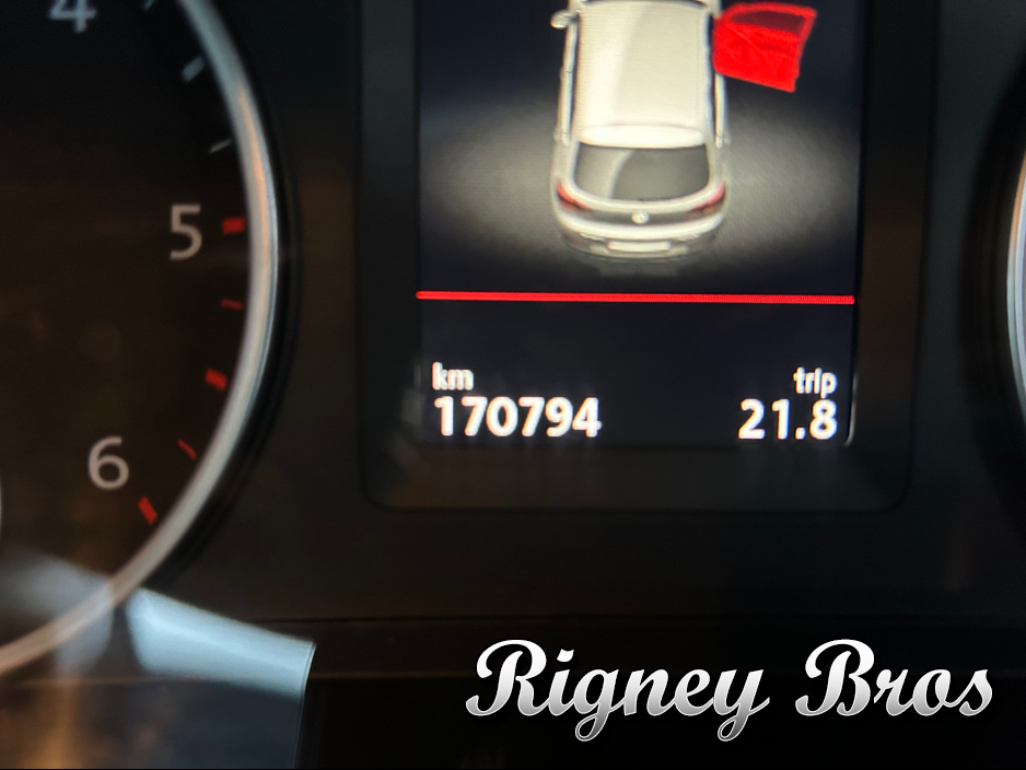 2016 Volkswagen Tiguan - image 18