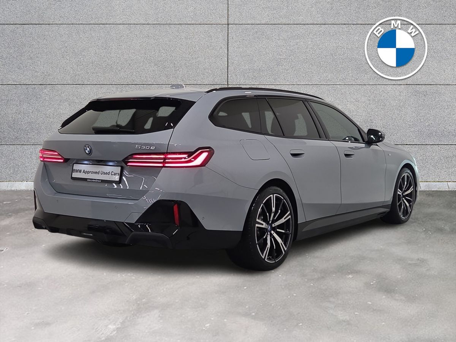 2025 BMW 5 Series 530e M Sport Touring €67,950