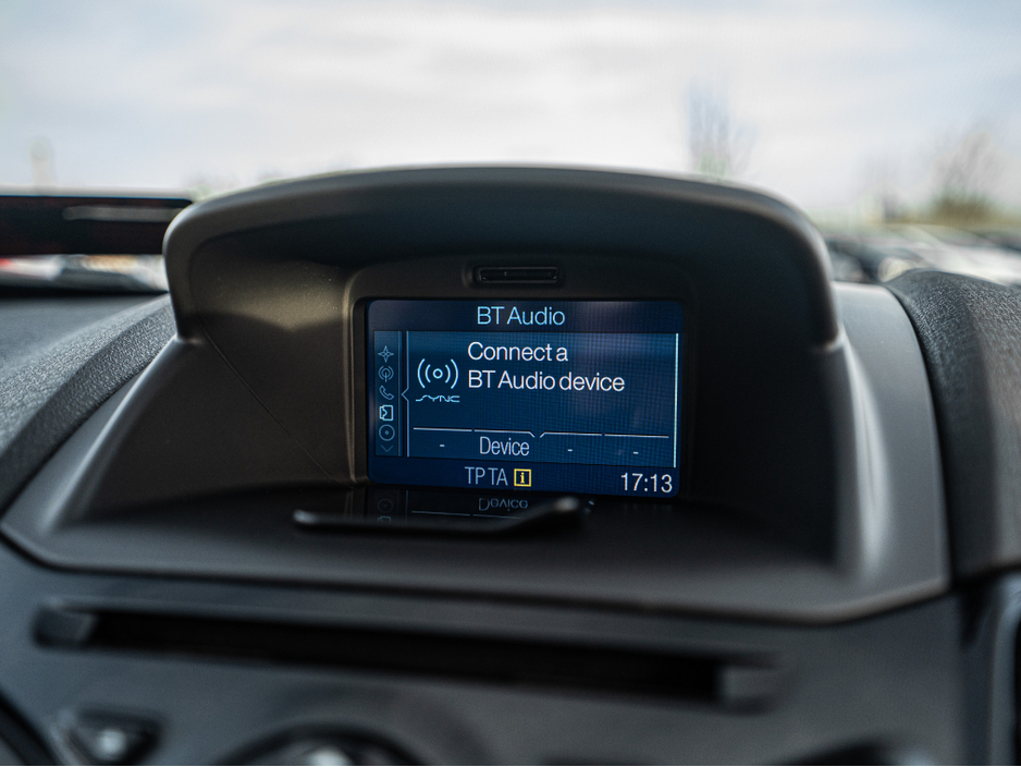 2017 Ford Fiesta - image 8