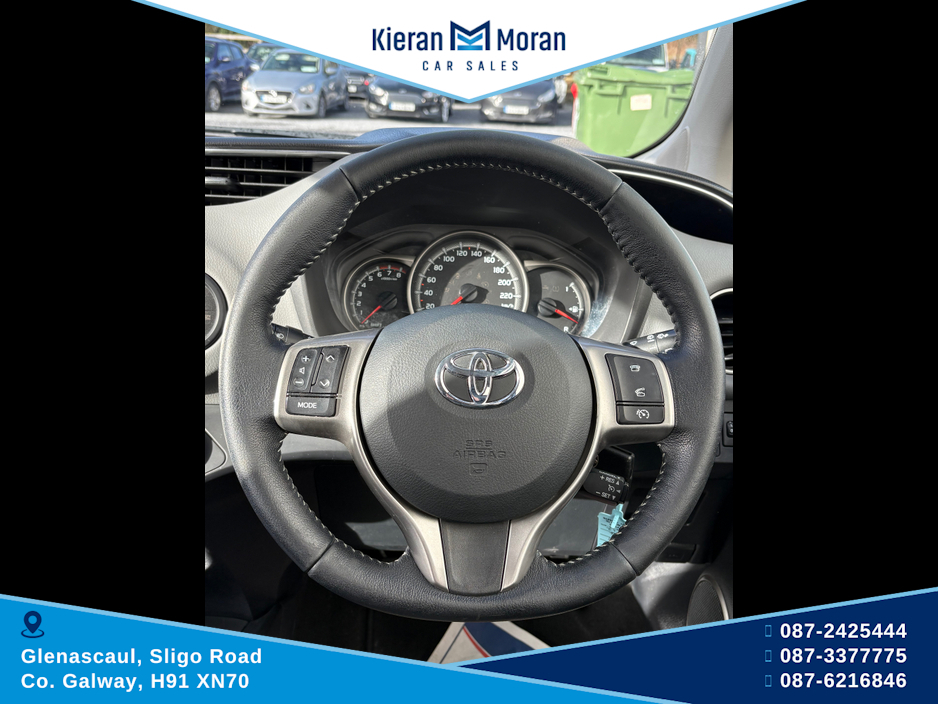 2016 Toyota Yaris - image 9