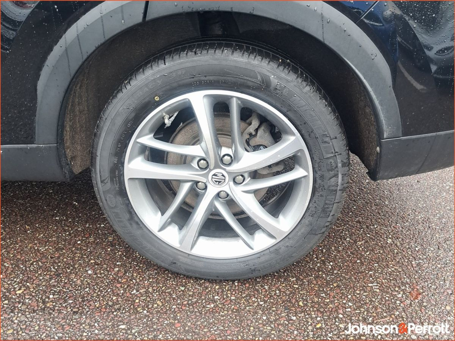 2023 MG HS Plug-in Hybrid EV 2WD Auto Exclusive €28,900