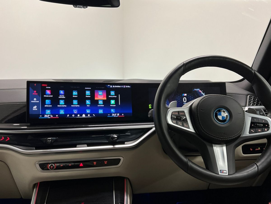 2025 BMW X5 - image 5