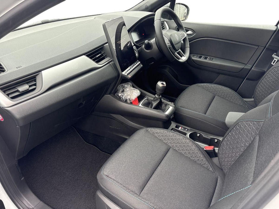 2026 Renault Captur - image 5