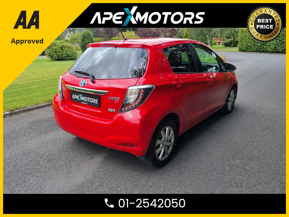 2014 Toyota Yaris - image 9