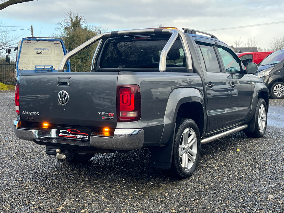 2017 Volkswagen Amarok - image 7