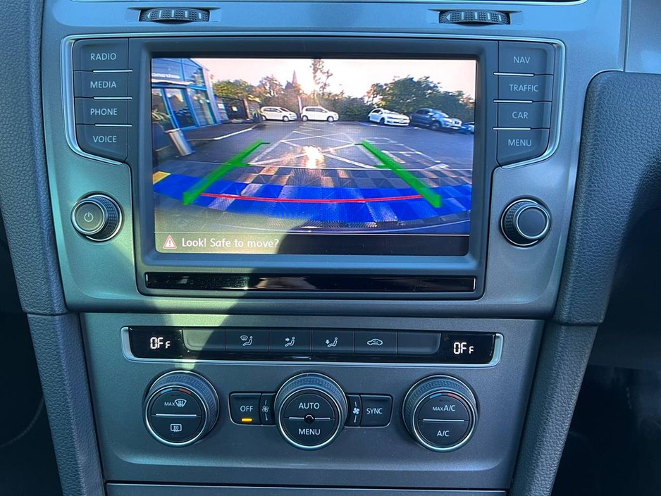 2015 Volkswagen Golf LOUNGE EDITION 1.2 TSI AUTO // NEW 19" R-LINE ALLOYS // REVERSE CAMERA // NEW NCT 03/27 €14,900