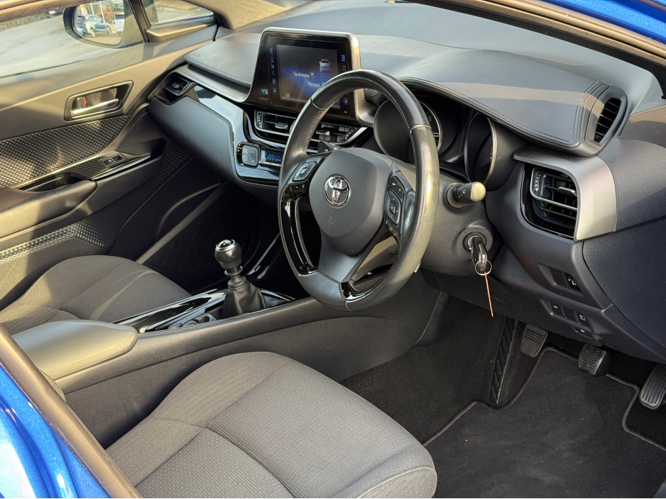 2019 Toyota C-HR - image 14