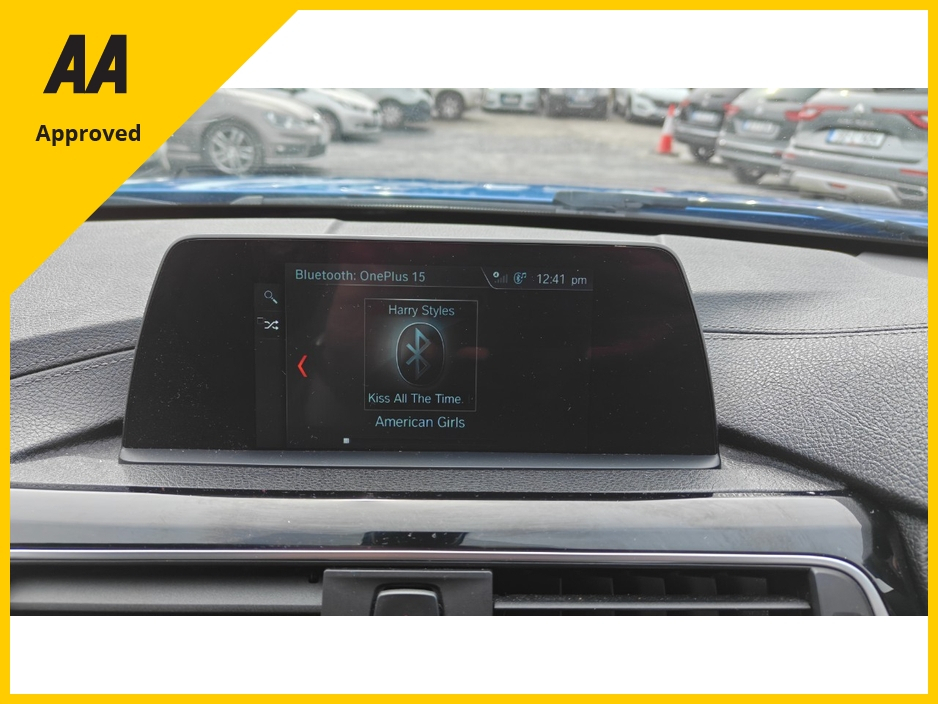 2018 BMW 3 Series - image 23