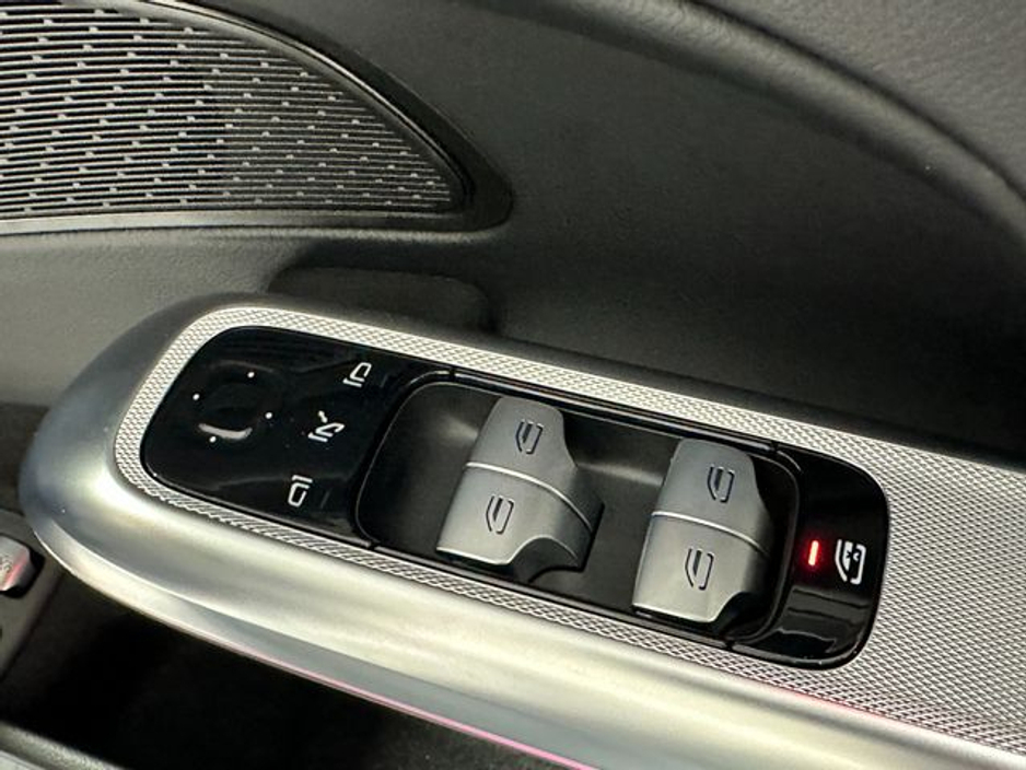 2025 Mercedes-Benz E Class - image 22