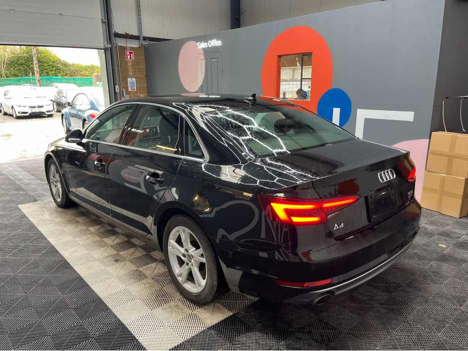 2018 Audi A4 - image 3