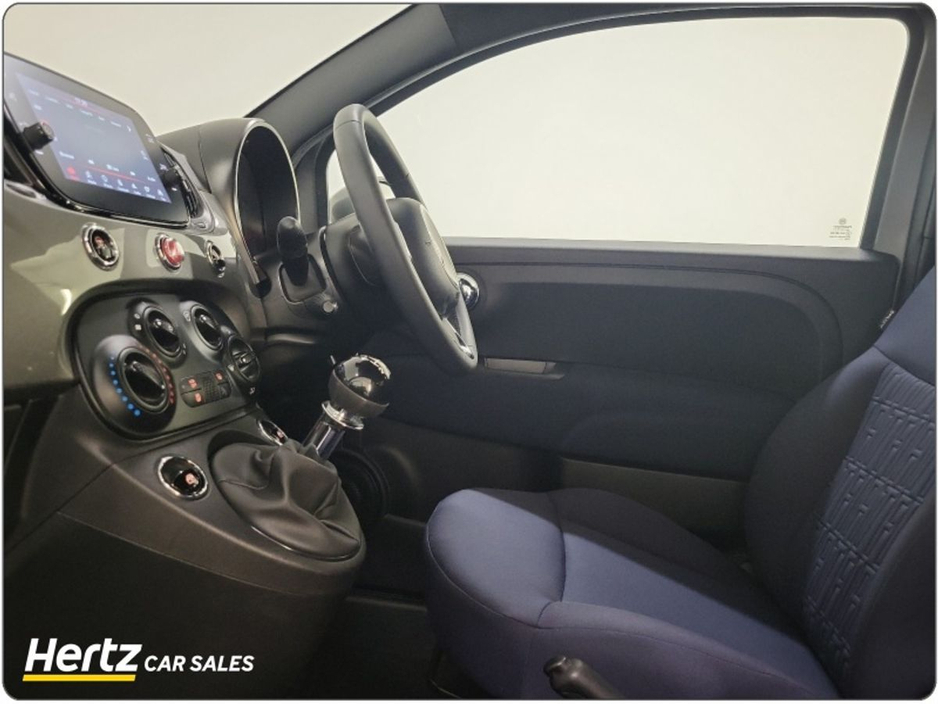 2023 Fiat 500 - image 4