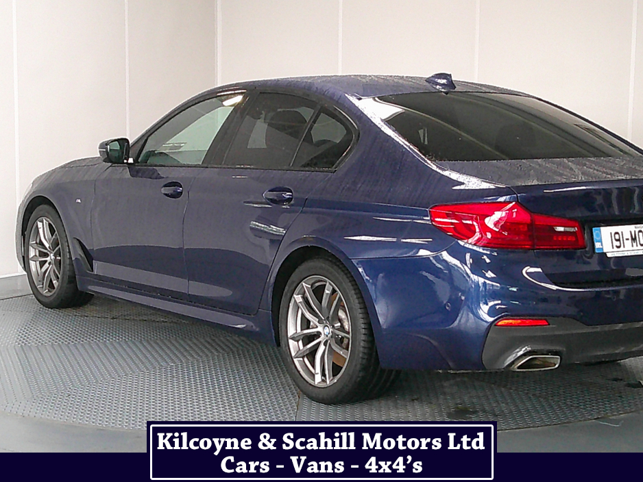 2019 BMW 5 Series - image 11