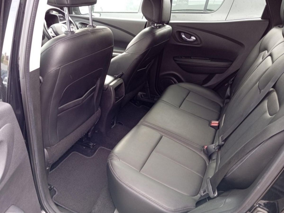 2019 Renault Kadjar - image 4