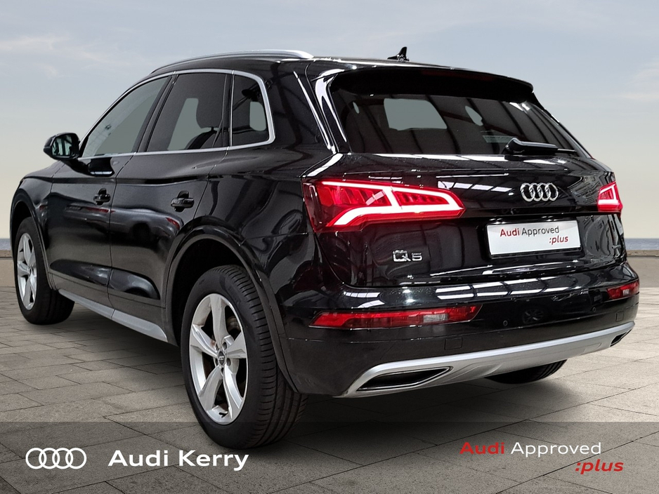 2020 Audi Q5 - image 5
