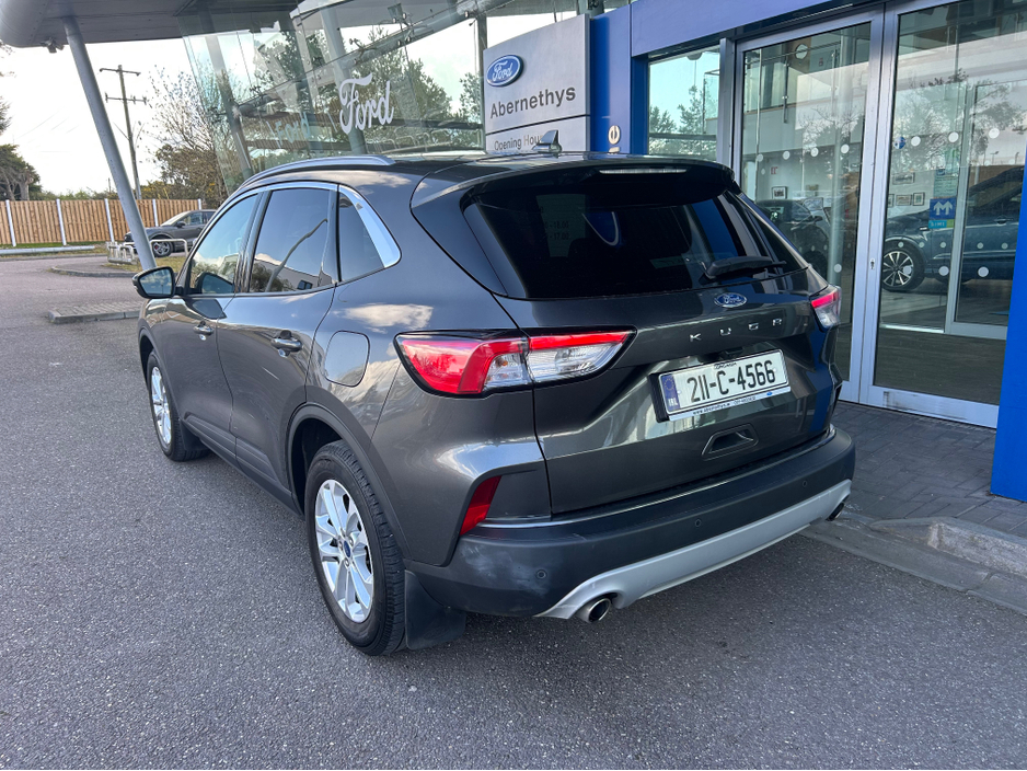 2021 Ford Kuga - image 4