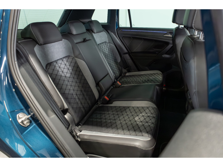 2023 Volkswagen Tiguan 1.4 TSI PHEV 245HP R-Line DSG €37,950