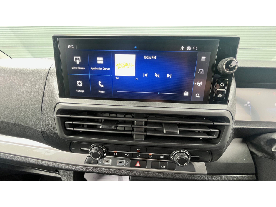 2025 Opel Vivaro LWB Komfort  L2H1-1.5 120PS-Diesel €24,995