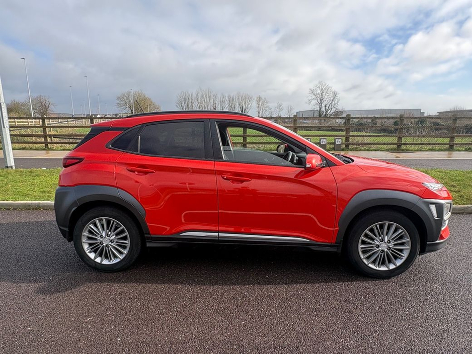 2020 Hyundai Kona Kauai Executive 5DR, Rear Parking Sensors, Air Conditioning, Bluetooth, Multi-Function Steering Wheel, Alloy Wheels, Lane Departure Warning, €21,900