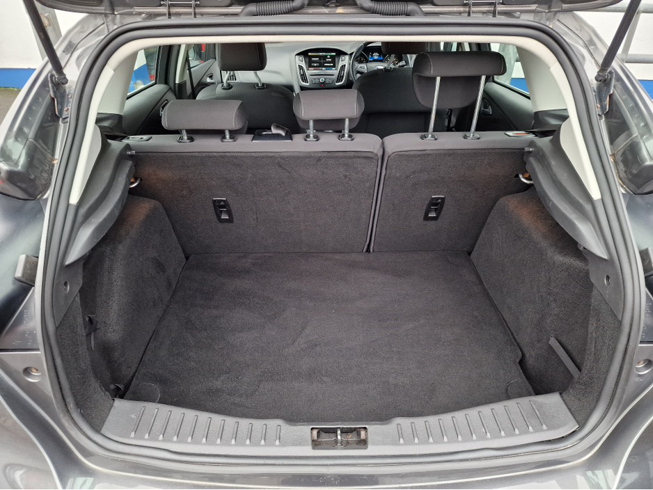 2016 Ford Focus 1.0 T ZETEC-FULL SERV.HISTORY-LOW MILEAGE €10,450