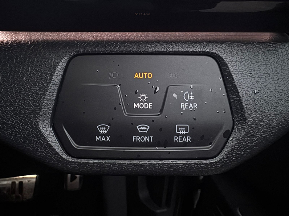 2023 Volkswagen ID.4 PRO 128 KW LIFE DX 77KWH 174BHP 5 €25,800